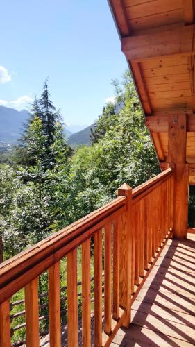 gîte l'écureuil roux (gite l'ecureuil roux) in L'Argentiere-la-Bessee