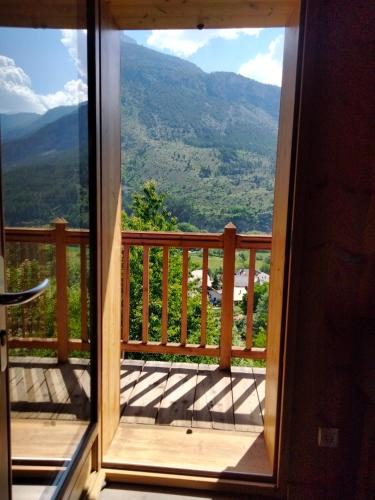 gîte l'écureuil roux (gite l'ecureuil roux) in L'Argentiere-la-Bessee