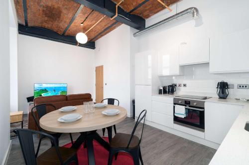 Contemporary 2 Bedroom Apartment in Manchester in Downtown