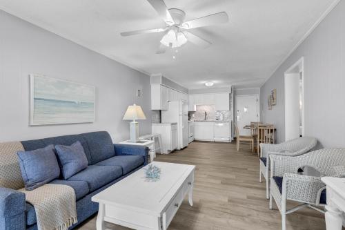 Walking distance to the beach Ocean Forest Villas - image 37