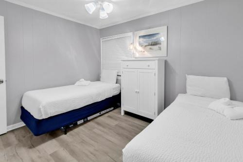 Walking distance to the beach Ocean Forest Villas - image 25