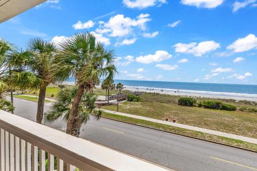 Walking distance to the beach Ocean Forest Villas - image 26