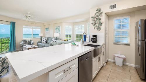 Coral Penthouse Key Largo Ocean Pointe 4216 in Key Largo, USA