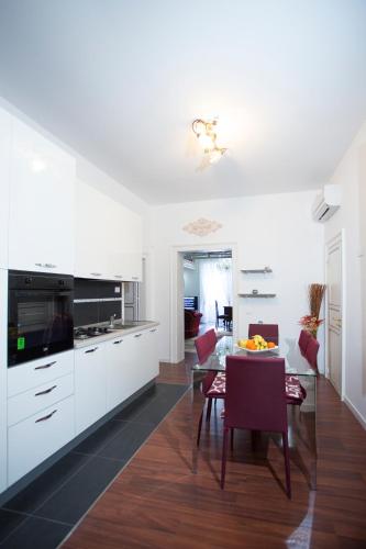 Corso Vittorio Apartment - image 6
