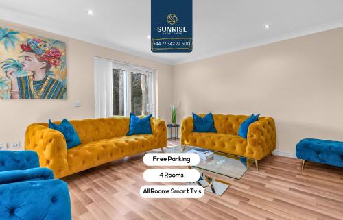MUIRTON 1 - 4 Bed House, 4 Car Parking, 2 Baths, 5 Smart TVs, Fully Equipped, Large Dining and Living Space, Rear Garden, Free WiFi, by SUNRISE LONG LETS and SERVICED ACCOMMODATION DUNDEE gîte à louer Royal Victoria Hospital The