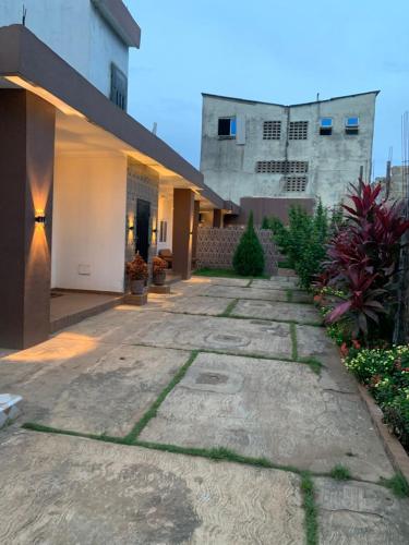Maison d'hôte okpèyèmi – khách sạn tại Agblangandan