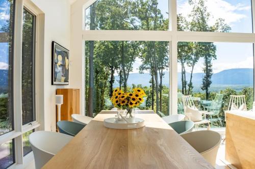 Birch & Buck - Stunning Views near Hudson & Hunter in Cairo (NY)