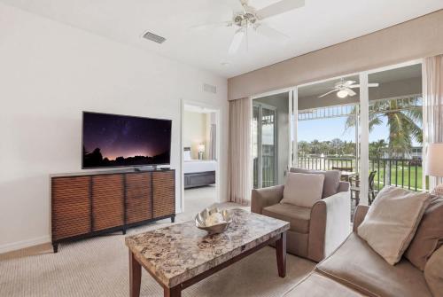 224 - Second Floor Lake View -Sleeps 6 in Lely Resort