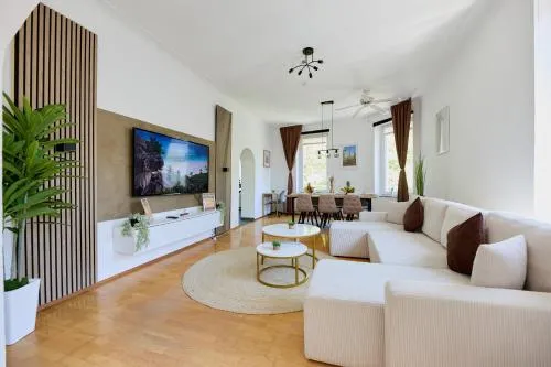 Casa Mia - Helios Klinik - HBF - Zentrum - Parken - Messe 20 Min in Krefeld, Deutschland
