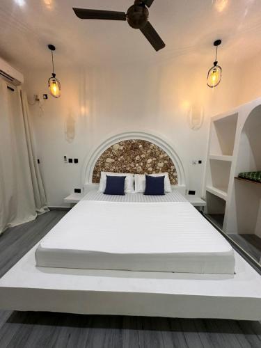 White pearl watamu in Watamu
