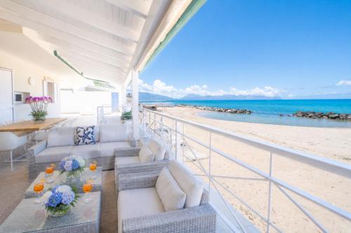 Amira Beach Villa by Le Dhome Sicily - Terrasini Amira Beach Villa by Le Dhome Sicily - Terrasini