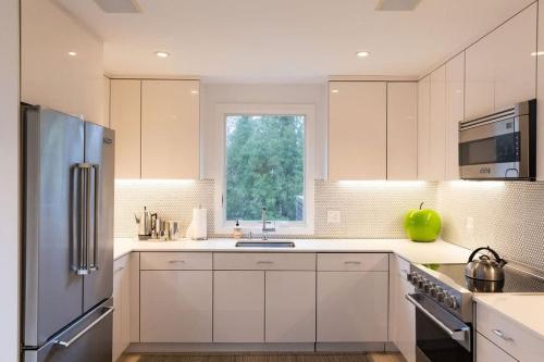 Cape Lane - Stunning Modern Home with Pool in Northwest Harbor (NY)