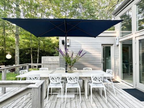 Cape Lane - Stunning Modern Home with Pool in Northwest Harbor (NY)
