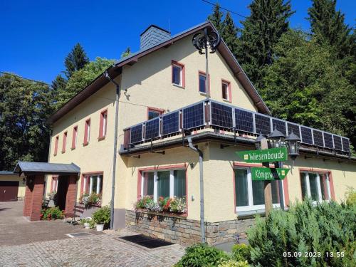 Haus Wiesenbaude in Bärenstein, Deutschland