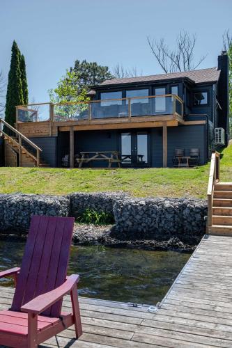 Narrows Nook - Prince Edward County Waterfront ST-2025-0078 in Napanee (ON)