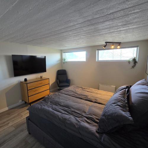 Cozy Apartment with Fjord View Þingeyri in 辛蓋里