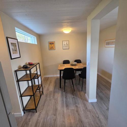 Cozy Apartment with Fjord View Þingeyri in 辛蓋里