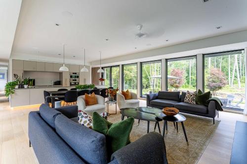 Fernbrook - Contemporary Getaway with Private Home Gym near Great Barrington in Egremont (MA)