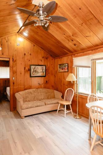 Private Beach Access - Cottage 7 in Sauble Beach (ON)