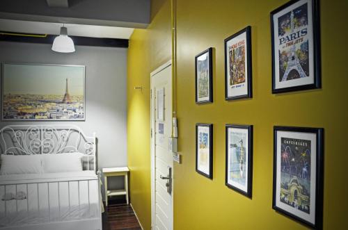 GOODFELLAS THONG LO HOSTEL #No check-in after 5pm #Please submit arrival time after booking – Bangkok, NY