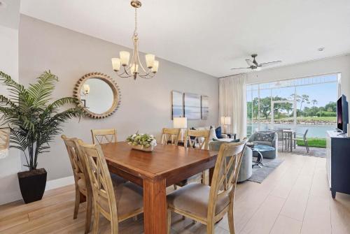 1512 - Nicely Updated with Golf and Lake View in Lely Resort