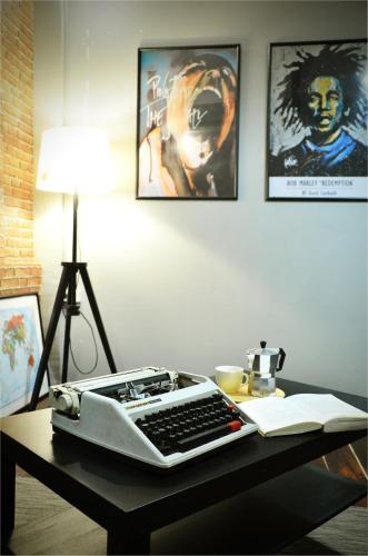 Goodfellas Thong lo Hostel #Check in time needed# - 편의 시설/서비스