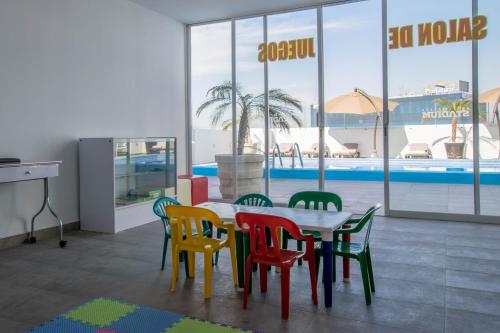 Játszótér, Hotel Stadium Leon in Leon