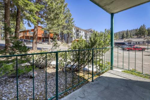 Cozy Tahoe Village Studio Near Heavenly Ski Resort in Kingsbury (NV)