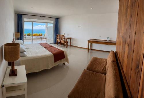 Hotel Punta Blanca - Jama - Manabí