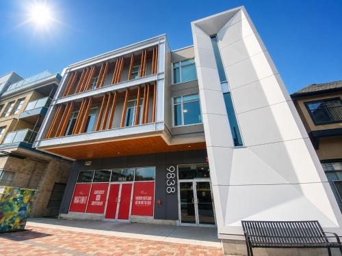 Perfect Brand New Condo Downtown Sidney in Sidney, Canada