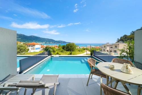 Videre Golden Private Pool Suites – khách sạn tại Skala Potamias