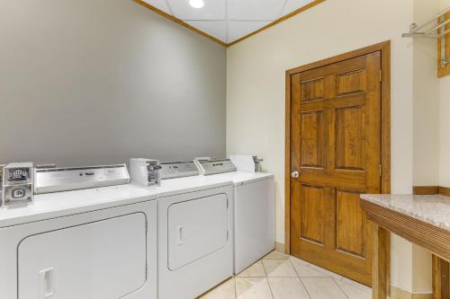Best Western Plus Wooster Hotel & Conference Center - image 24
