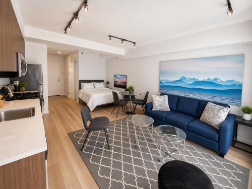Bright Studio Near Airport & Downtown Sidney in Sidney (BC)