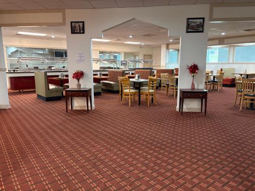 Étterem, Red Carpet Inn and Suites Kinston NC in Kinston (Észak-Karolina)