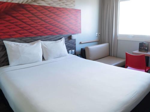 1 double bed, 1 sofa bed