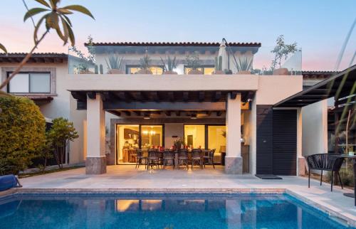 Private Pool, Mountain View, La Escondida 5BR