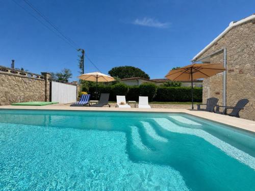 Casa rústica con piscina privada y aire acondicionado en Sant Martí d'Empúries - HISP-7-77 gîte à louer el Riuet