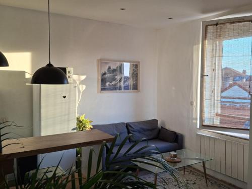 Charmant T2 avec Vue Mer et WIFI – 5 Min de la Plage - FR-1-239-1140