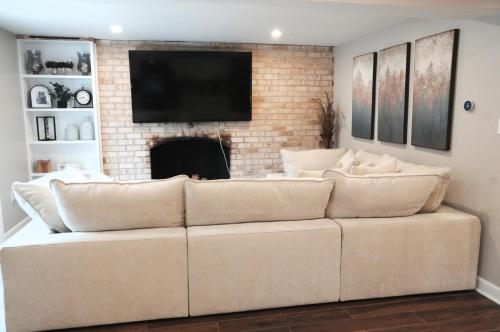 The Fredericksburg Retreat Cozy 2BR Guest Suite - image 12