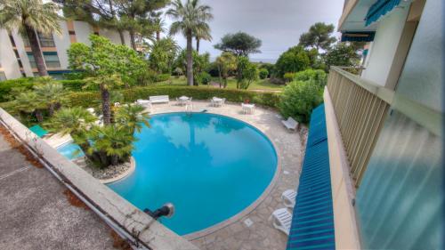 Eden Park 3 pièces 4 étoiles 100m des Plages Piscines SPA Parking Cannes