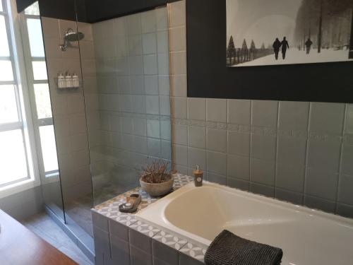 Bathroom, Kiwarrak Country Retreat in Old Bar