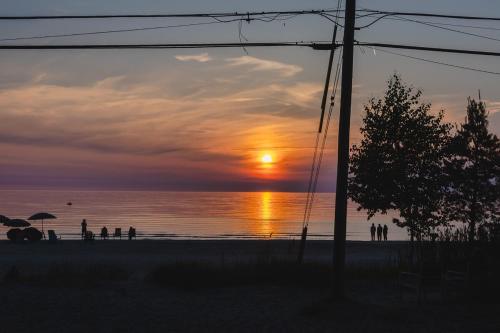 Private Beach Access -Cottage 13 in Sauble Beach (ON)