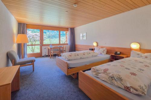 room detail thumbnail 1