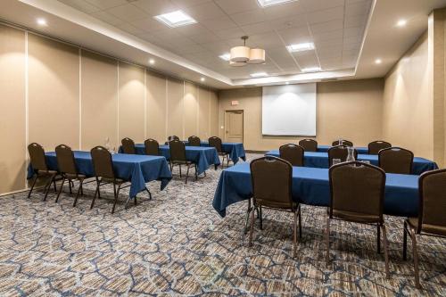 Comfort Inn Plymouth-Minneapolis - image 27
