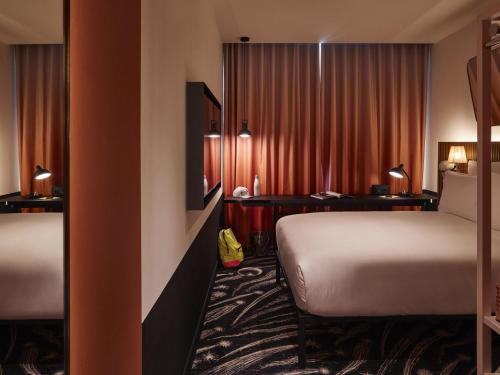 room detail thumbnail 0