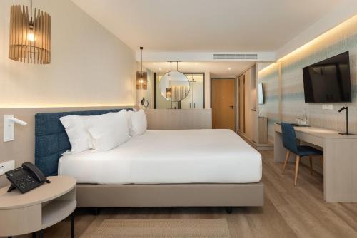 Double or twin room, comfort, balcony