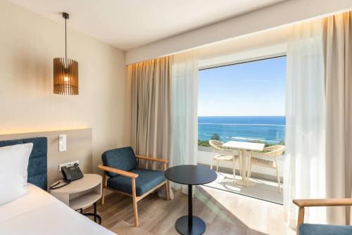 Double or twin room, deluxe, sea view