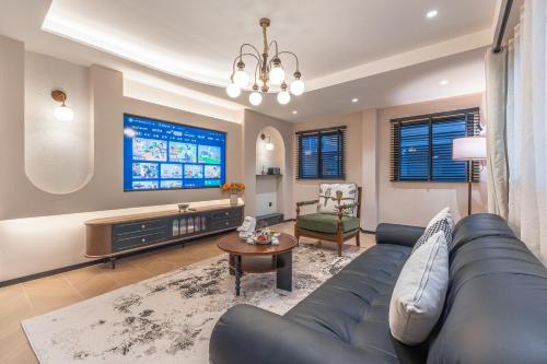 Luxury Pool Villa Jomtien | 4BR | 1 Min to Beach