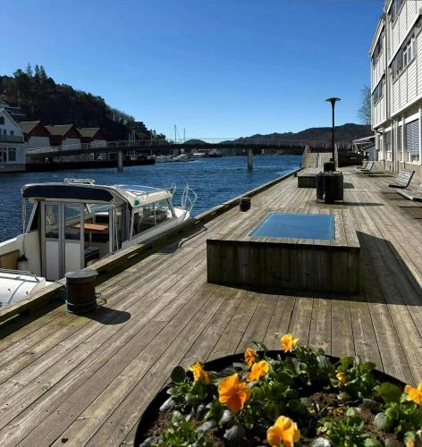Фасада на хотела, Home With Southern Charm In Flekkefjord in Флекефьор