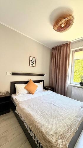 Hotel Dolynskiy – khách sạn tại Pidzamche